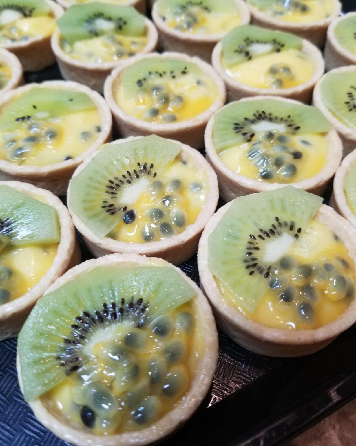 kiwi passion fruit dessert